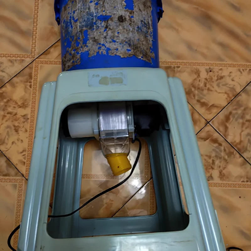 Alimentador Automático de Pellets para Aves