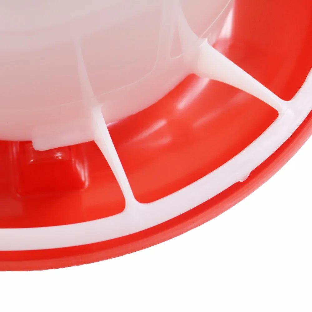 Cubo Comedero para Pollos 1.5-6 kg